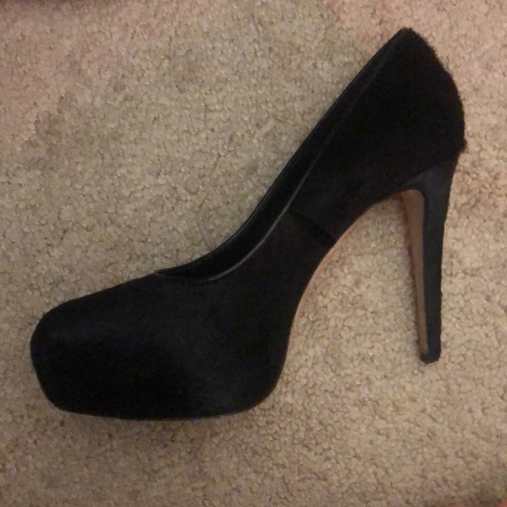Briant Atwood black fur pumps!